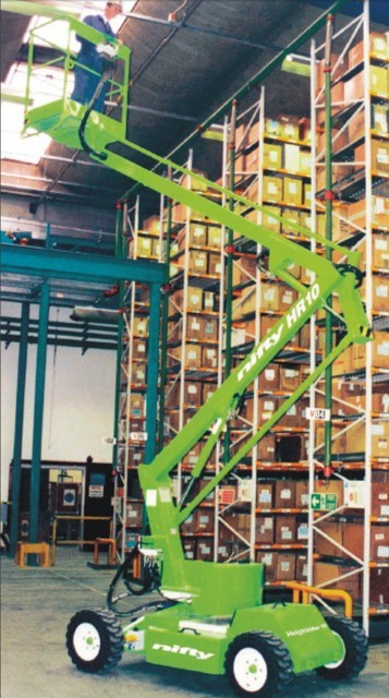 Самохідний колінчастий підіймач Nifty HR10 (Niftylift SP26) — самохідна вежа