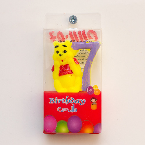 Свічка в торт Вінні Пух 7 років / Свічка в торт Вінні Пух 7 років 4x4x1 см, фото 1