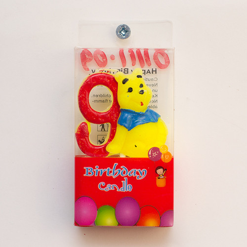 Свічка в торт Вінні Пух 9 років / Свічка в торт Вінні Пух 9 років 4x4x1 см, фото 1