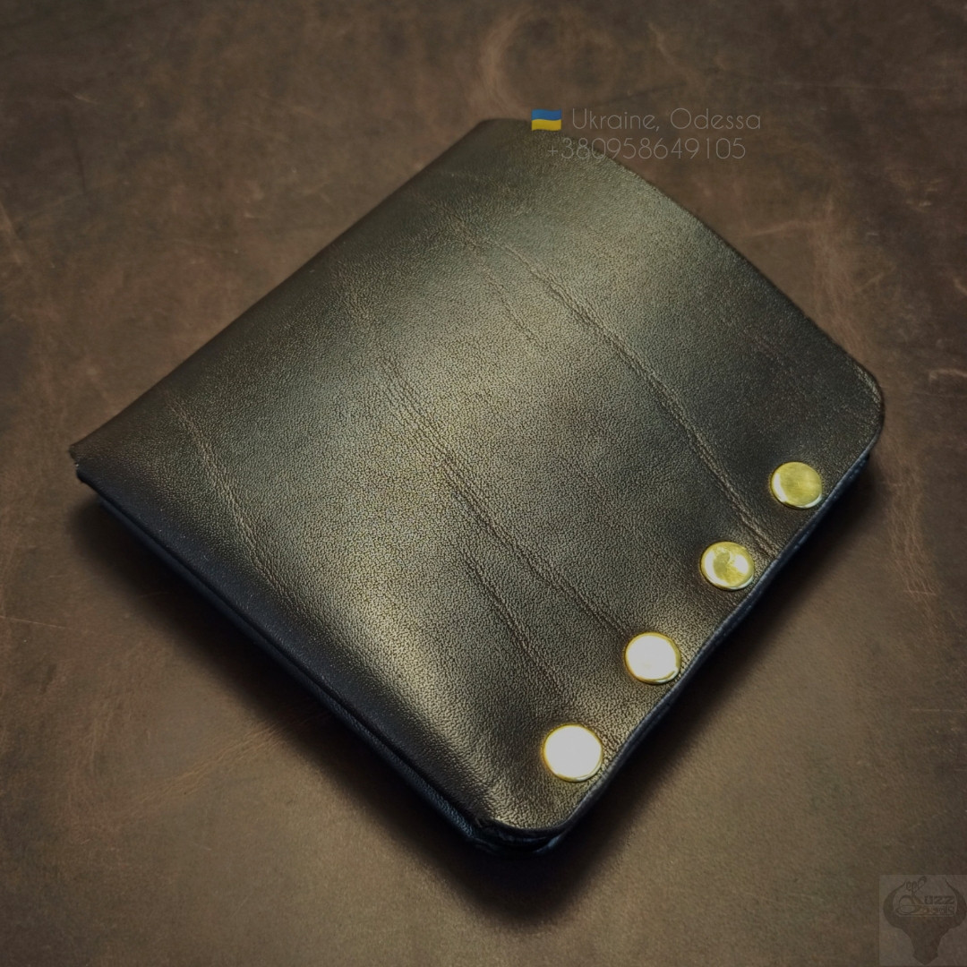 Шкіряний чоловічий гаманець коричневий. Тонкий міні гаманець на магніті.