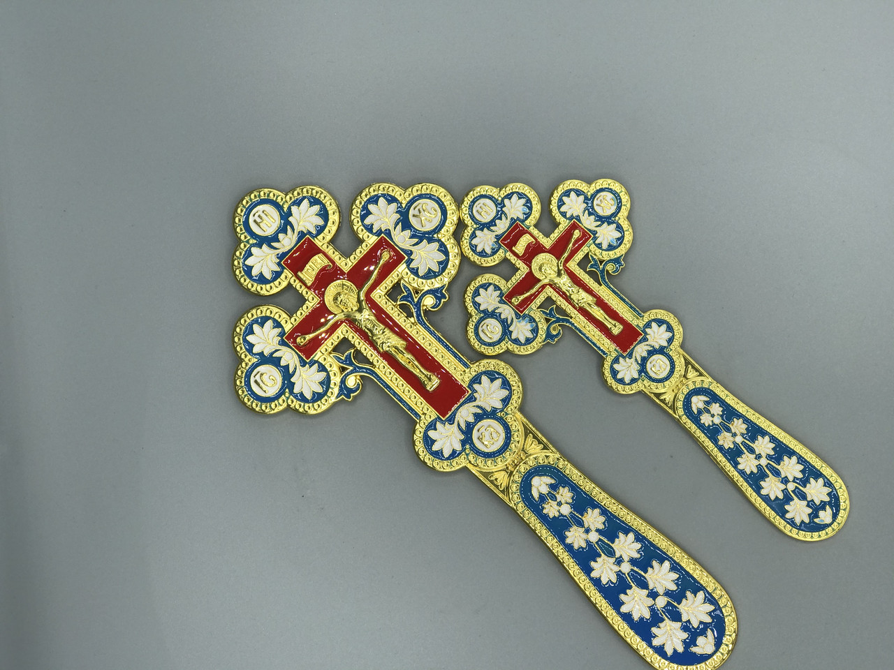 Крест напрестольный декорированный эмалью - фото 5 - id-p1221127979