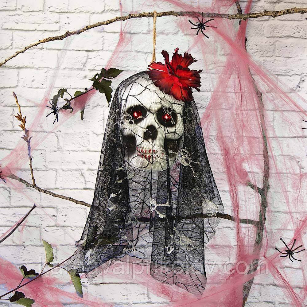 Череп готичний Валькірія (чорний з білим) №10048