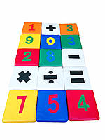Набор мягких игровых матов с цифрами и знаками Tia Юный математик 15 элементов