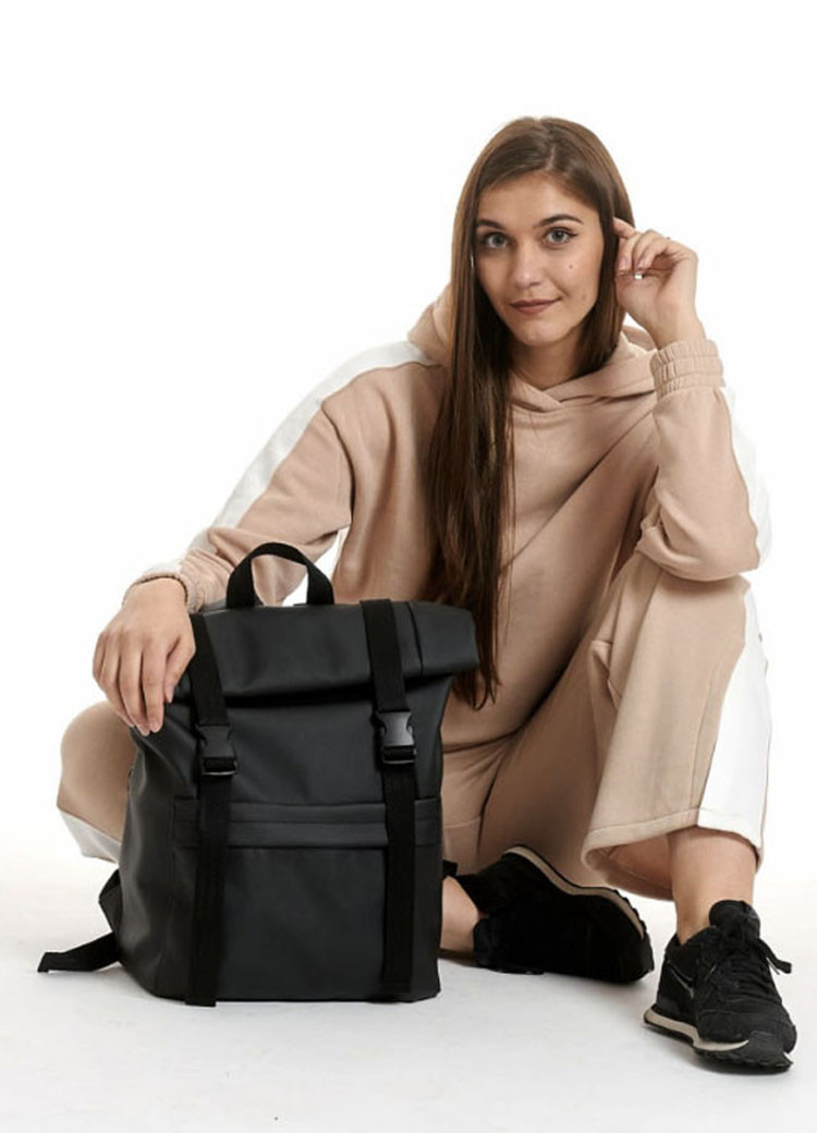 Жіночий рюкзак роллтоп чорний повсякденний, для ноутбука, поїздок рол матова екошкіра