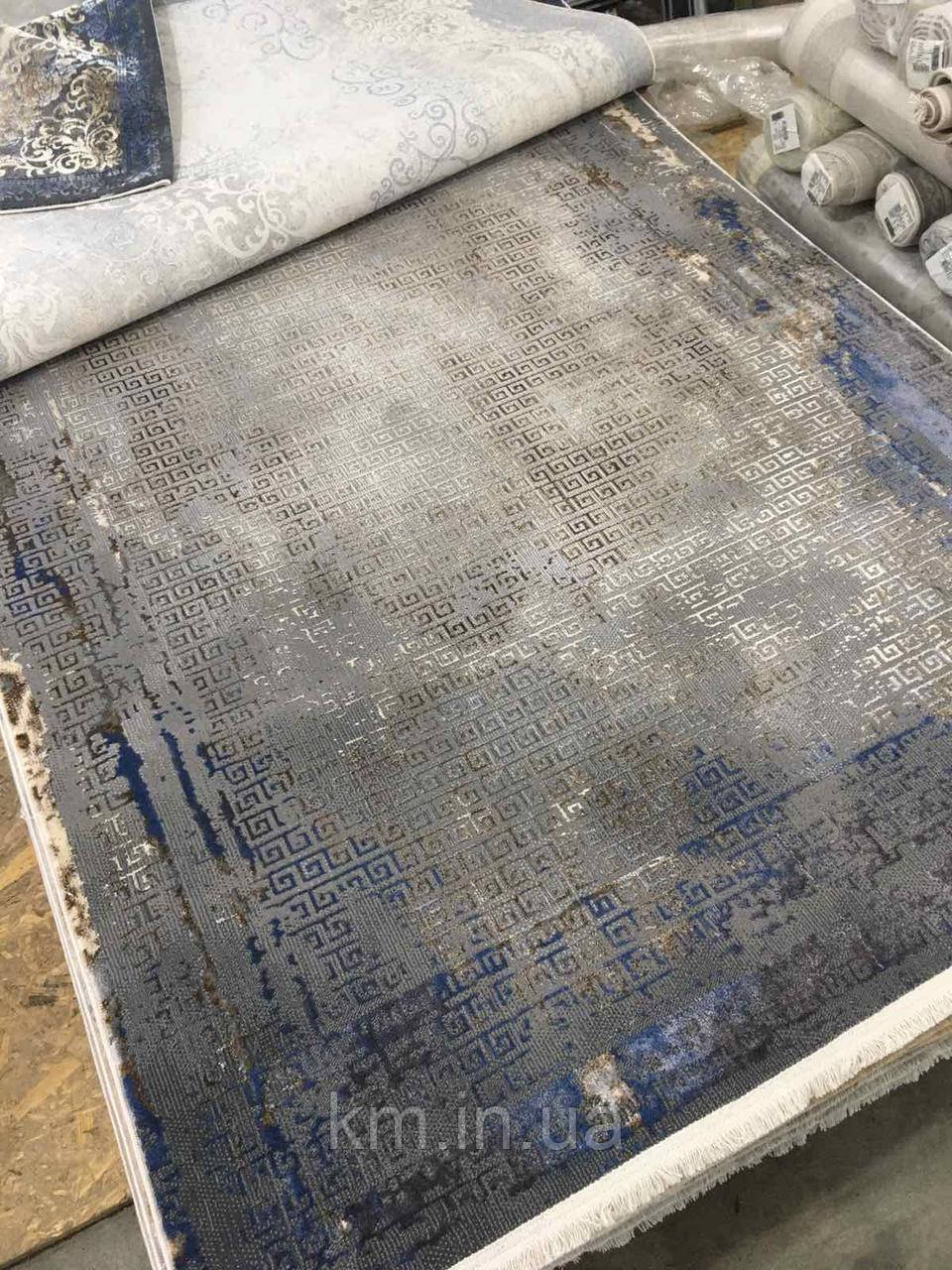 Зразки коллекції 884 виготовленна модель у синьому відтінку