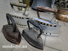 Чавунна важка праска у відмінному стані.