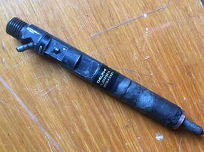 Форсунки Рено Кенго 1.5  EJBR01801A
