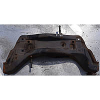 Підрамник передній Skoda Roomster