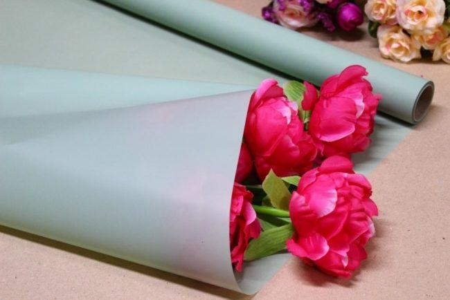 Калька/плівка пакувальна матова для квітів 70 см*10 м Фісташкова