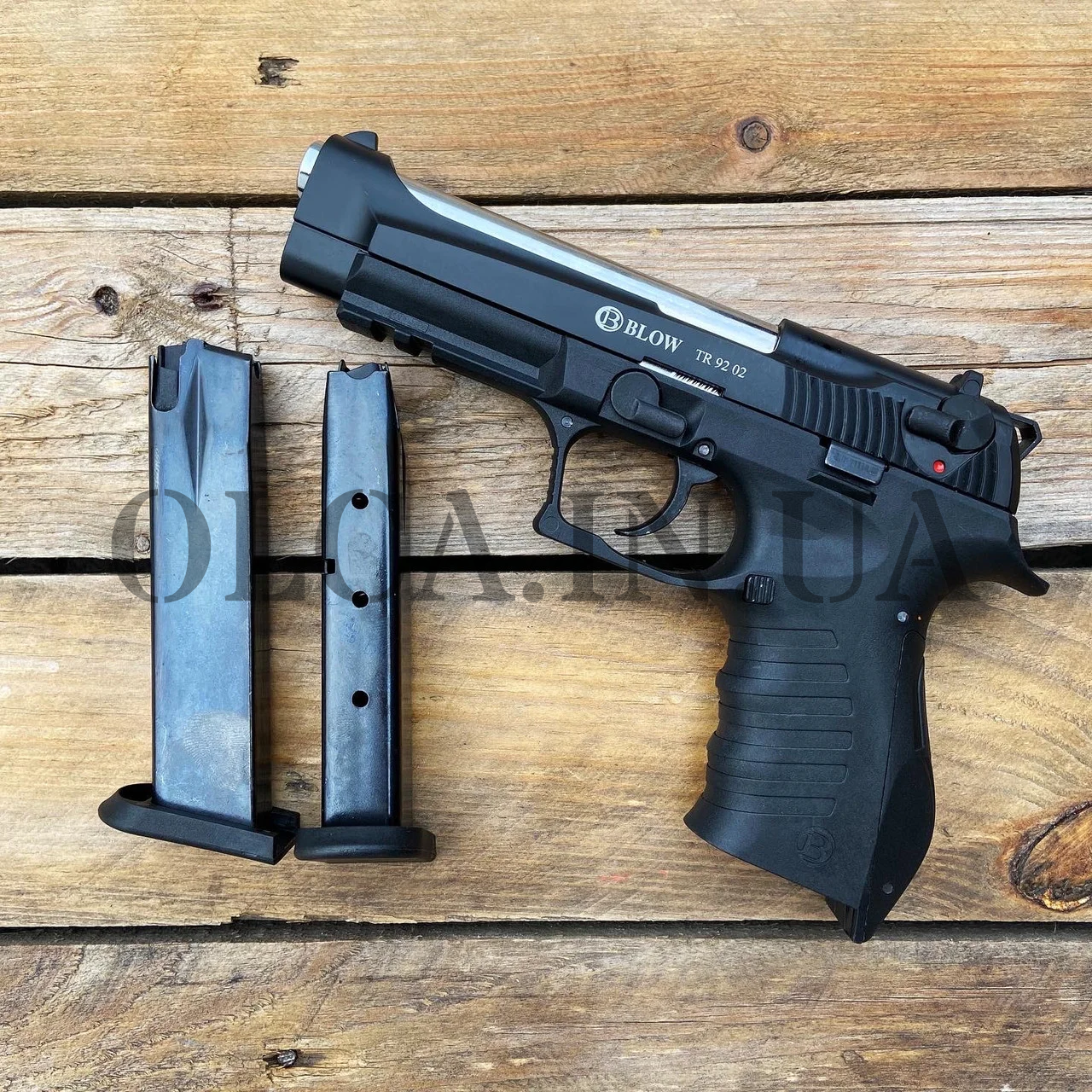 Стартовий пістолет Blow TR 9202 + 50 патронів Вій Blank кал. 9 мм