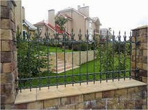 Ковані паркани для дому