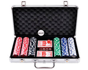 Покерний набір на 300 фішок BST 111617