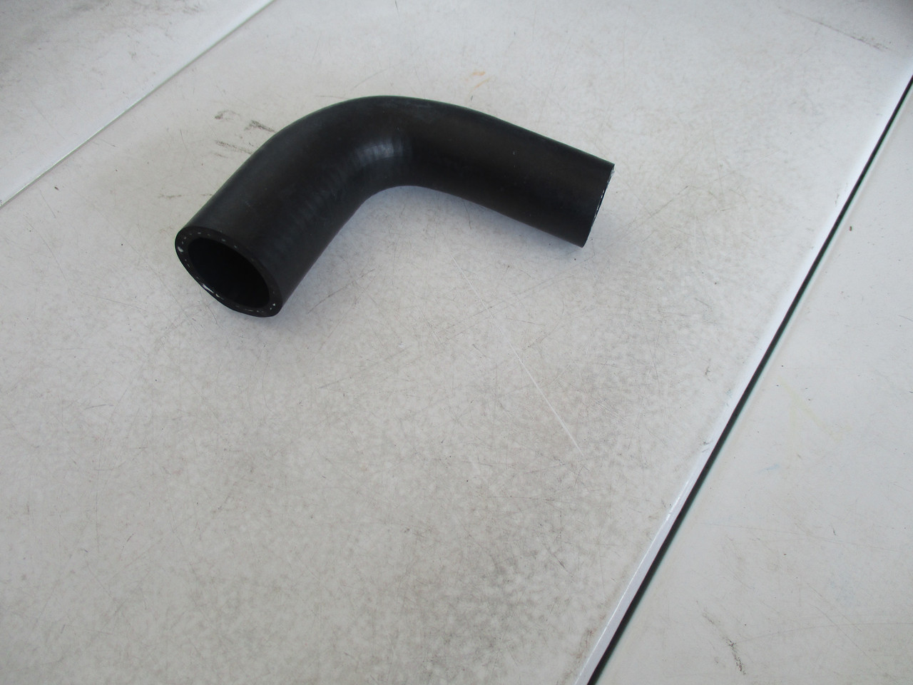 Патрубок водяної помпи FEBI 38965 MERCEDES SPRINTER 00-06