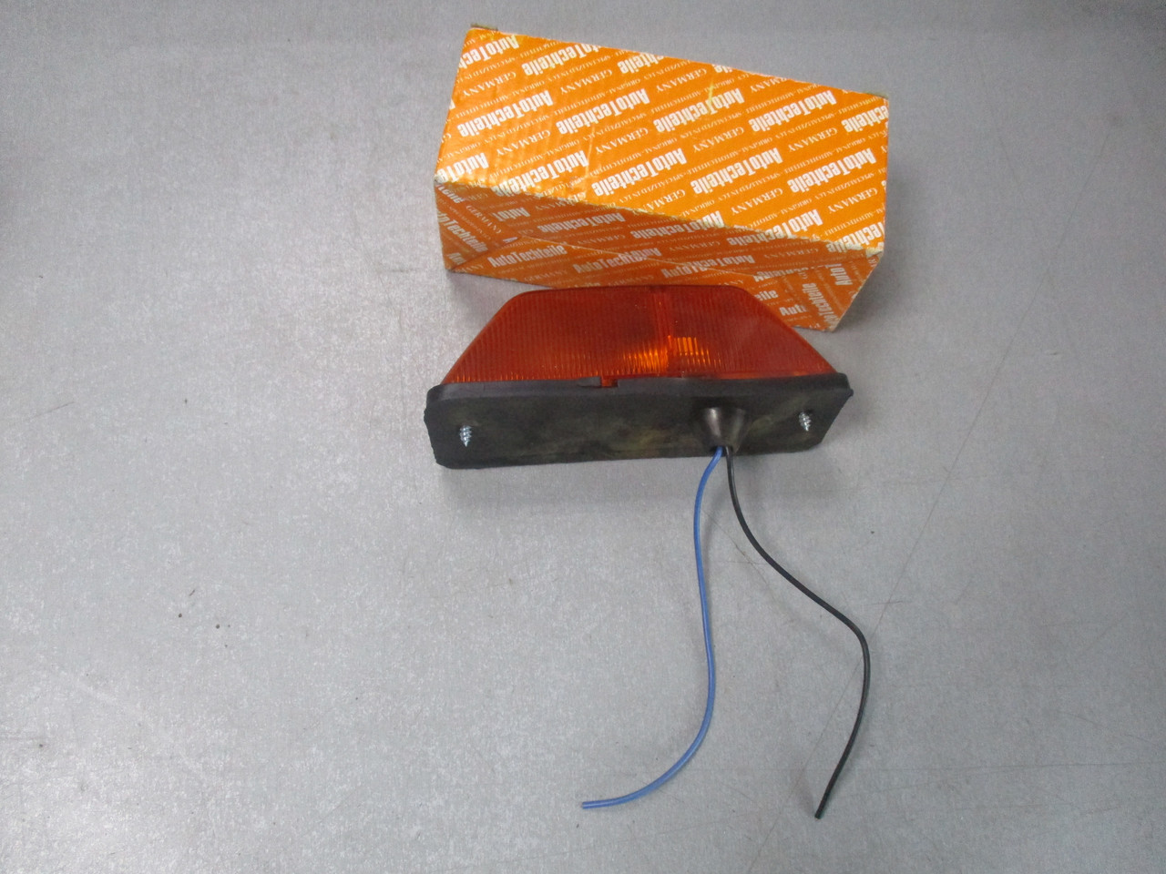 Повторювач повороту AUTOTECHTEILE 100 8240 MERCEDES SPRINTER