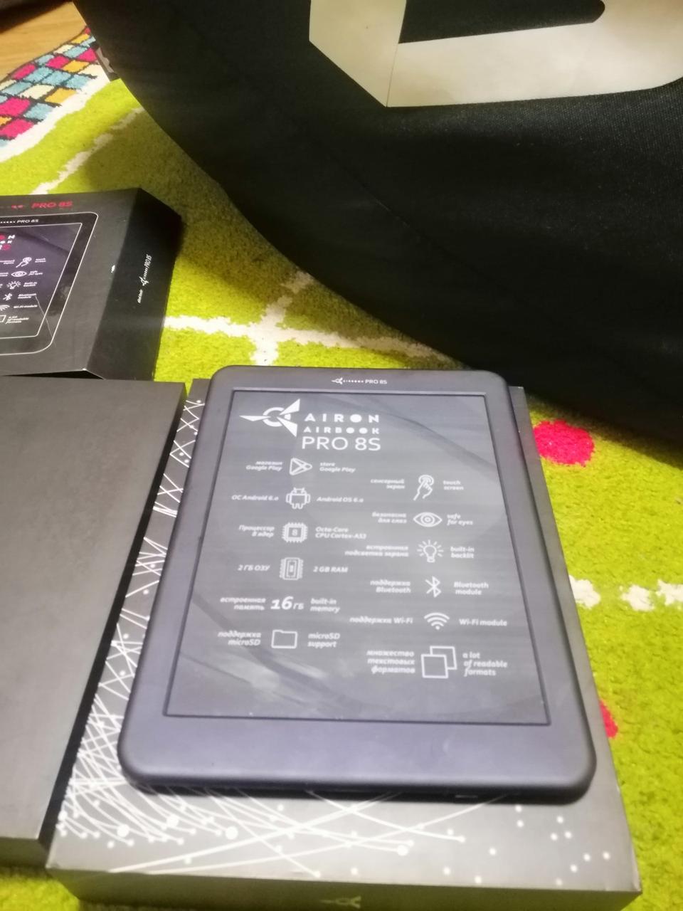 Електронна книга AirBook Pro 8S