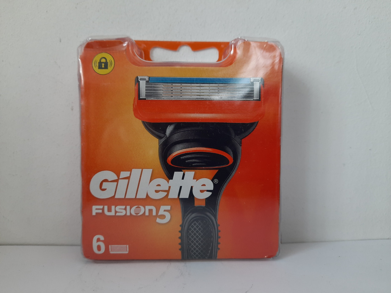 Кассеты мужские для бритья Gillette Fusion 5 - 6 шт. Новый диз. ( Жиллетт Фюжин 5 оригинал ) - фото 3 - id-p1190324594