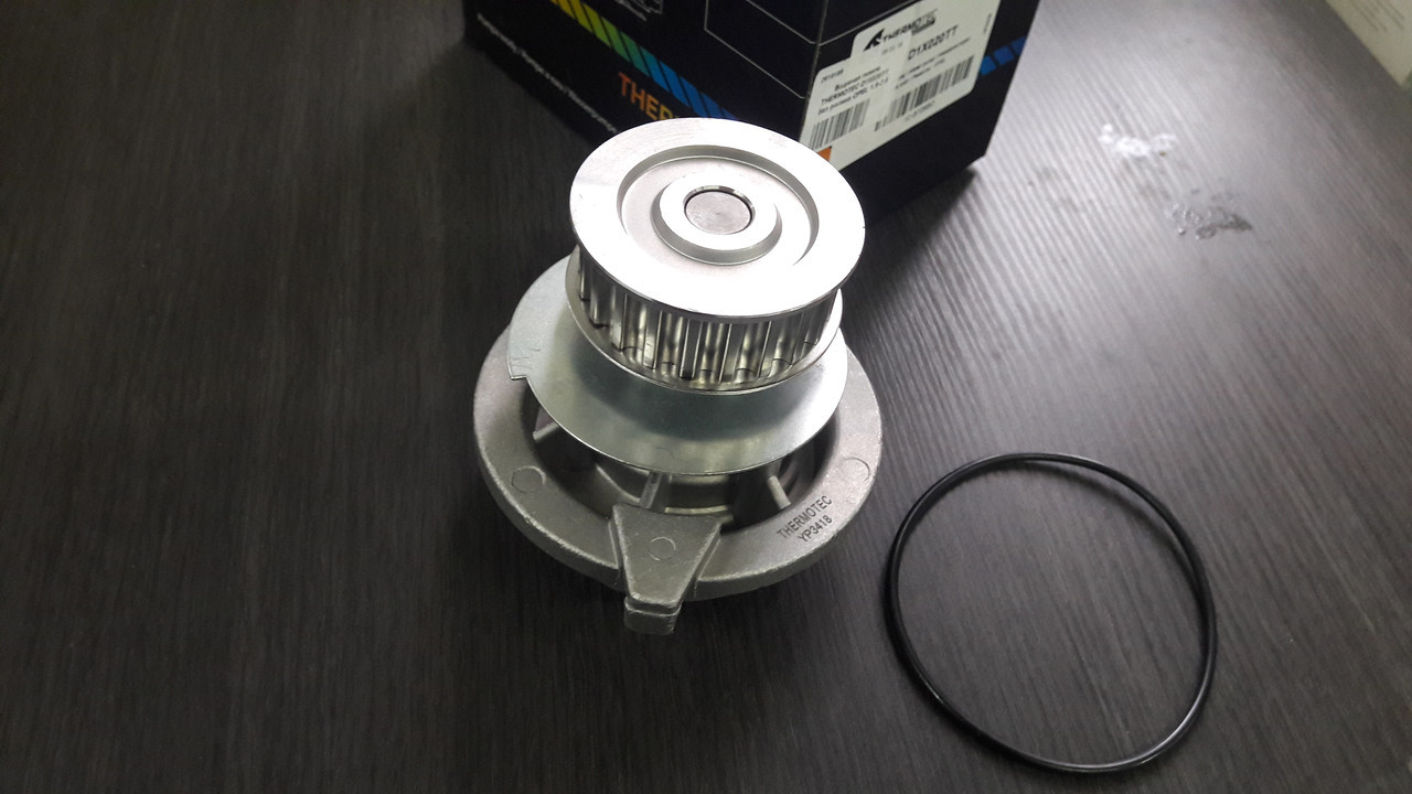 Водяна помпа THERMOTEC D1X020TT (без ролика) OPEL 1.8-2.0