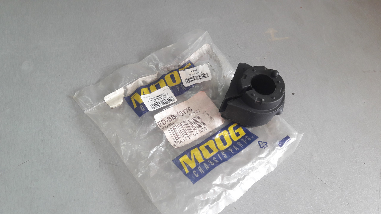 Втулка переднього стабілізатора MOOG FD-SB-10176 FORD MONDEO 07 ->