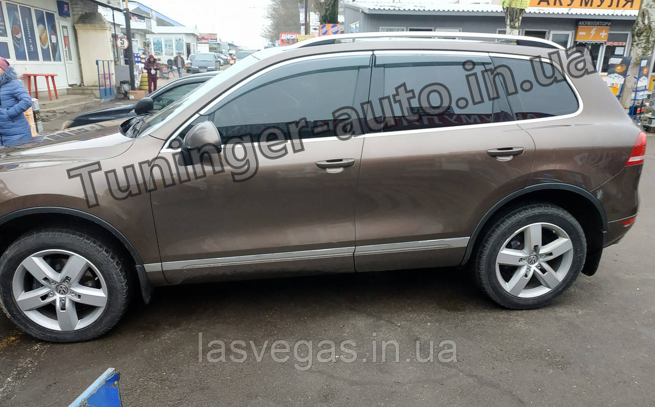 Вітровики з хром молдингом, дефлектори вікон Volkswagen Touareg 2011-2018, фото 1
