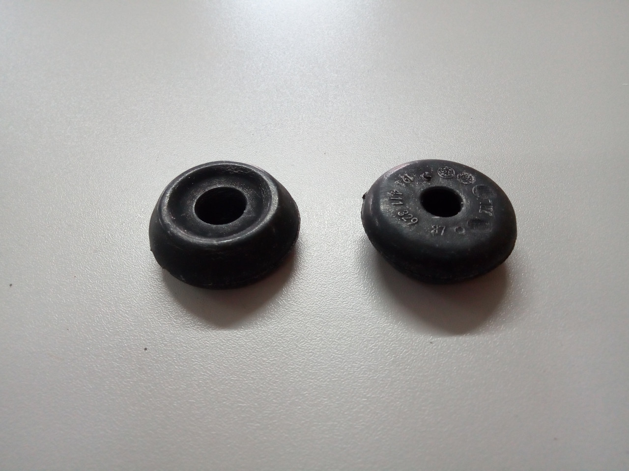 Втулка стійки переднього стабілізатора FORTUNE LINE FZ70781 VOLKSWAGEN GOLF 1.0-1.8 83 ->, CHERY AMULET