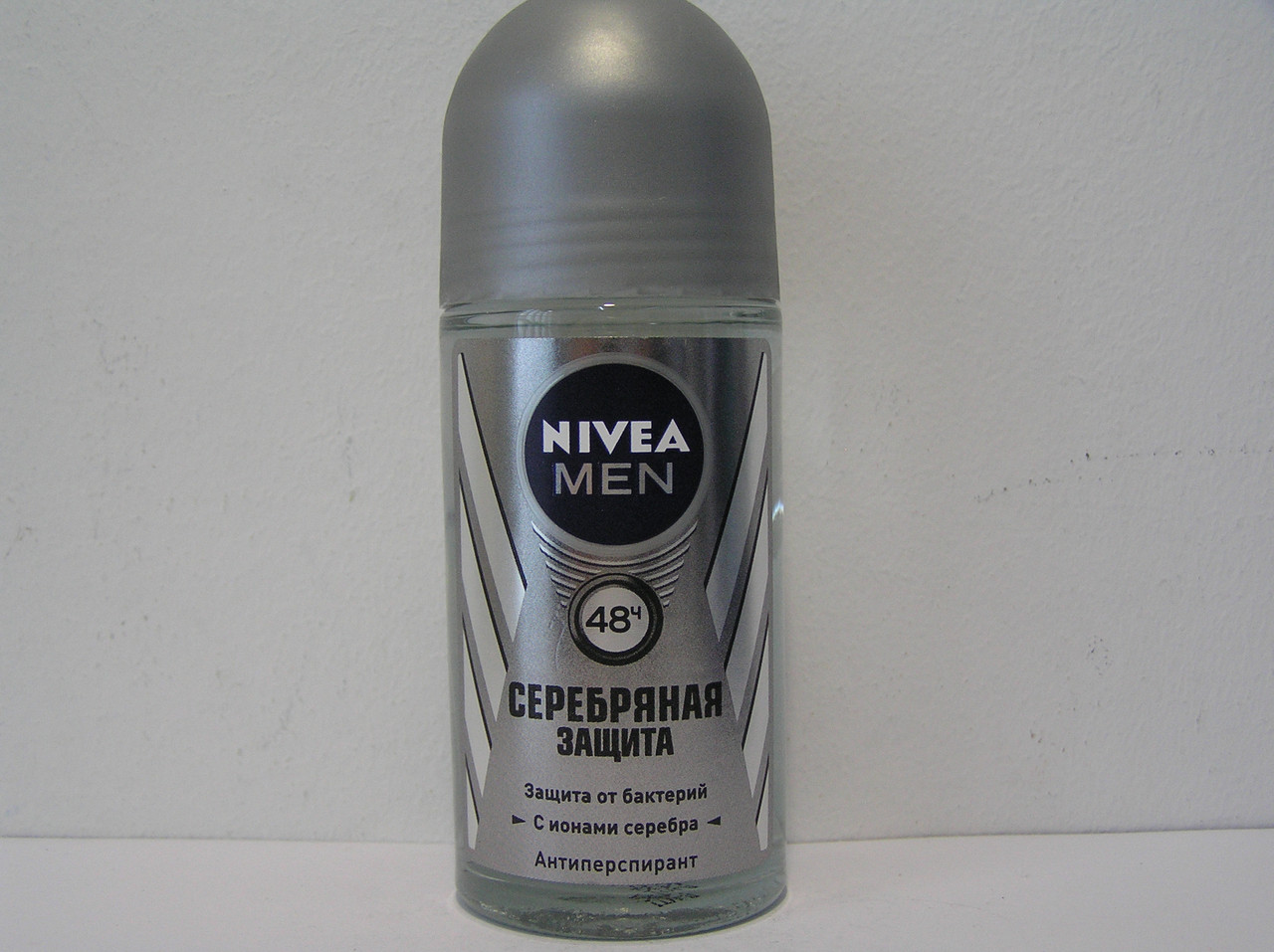 Кульковий чоловічий дезодорант антиперспірант Nivea Срібний захист 50 мл.