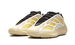 Кросівки жіночі Adidas Yeezy 700 V3 Safflower