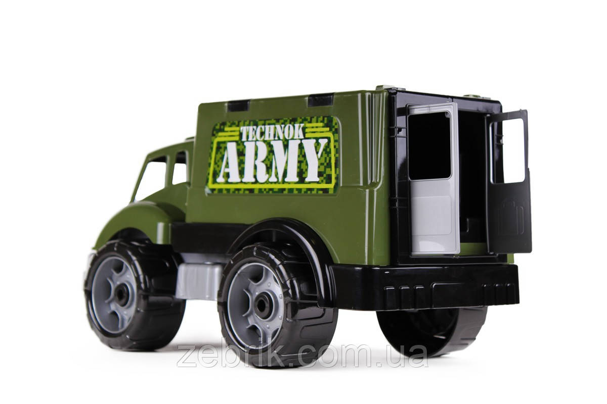 Іграшковий позашляховик Армія, з масивними бамперамита великими колесами