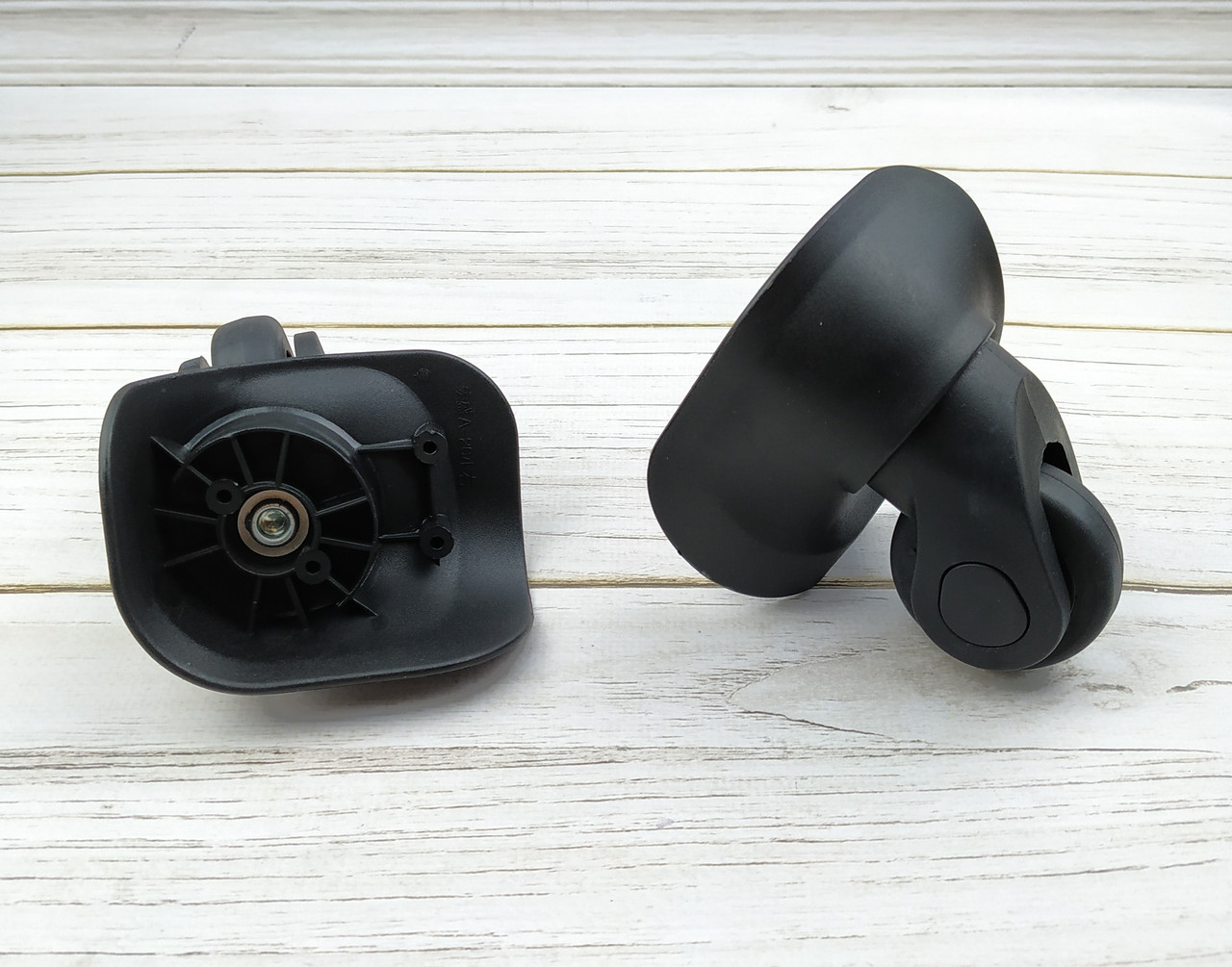 Samsonite sahora cheap wheel replacement