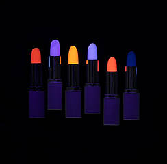 Флуоресцентні (світні) помади LIPSTICK UV