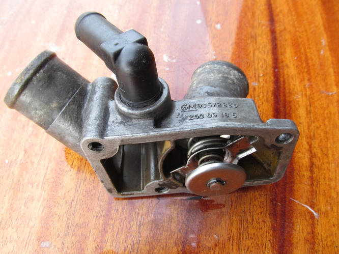 Термостат opel astra 2.0 / 2.2 zafira 90572899 / 25003185 опель астра ...