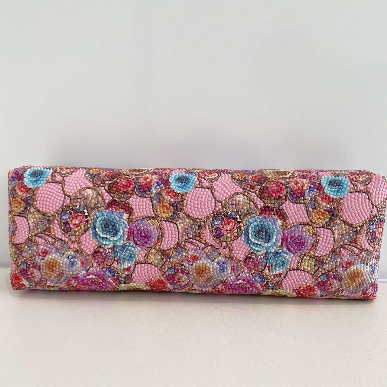 Професійна манікюрна подушка для майстра манікюру з квіточками