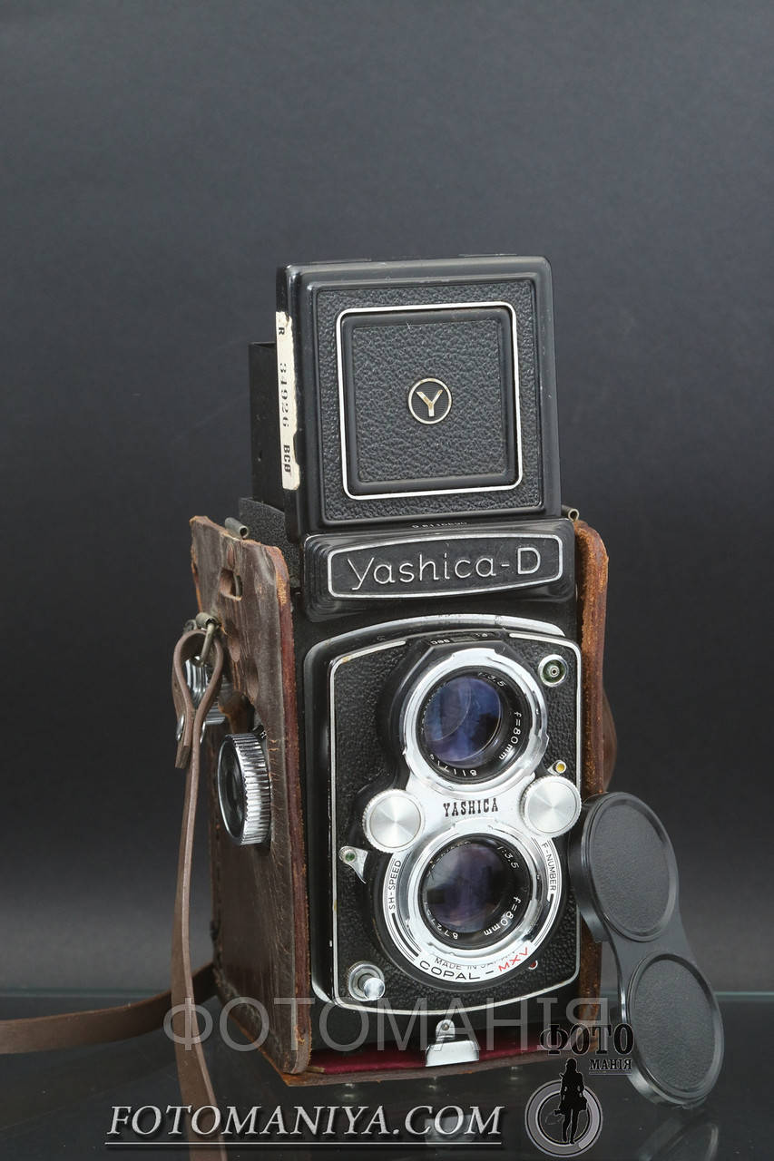 Yashica D