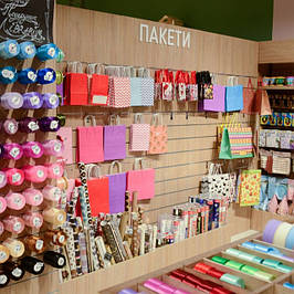 Брендовані стійки