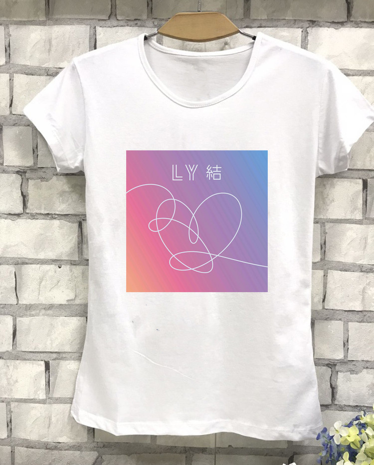 Футболка жіноча з принтом BTS