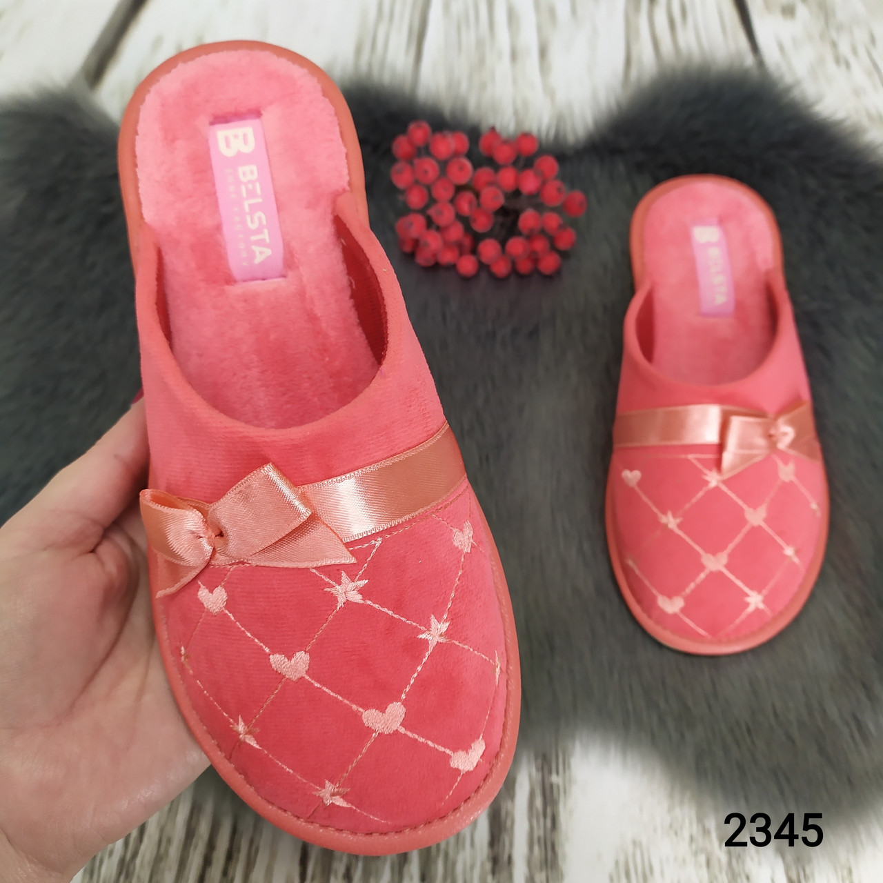 Жіночі кімнатні капці Белста з закритим носком велюрові малинові, фото 1