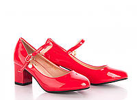 Красные туфли на маленьком каблуке с ремешком 35 размер