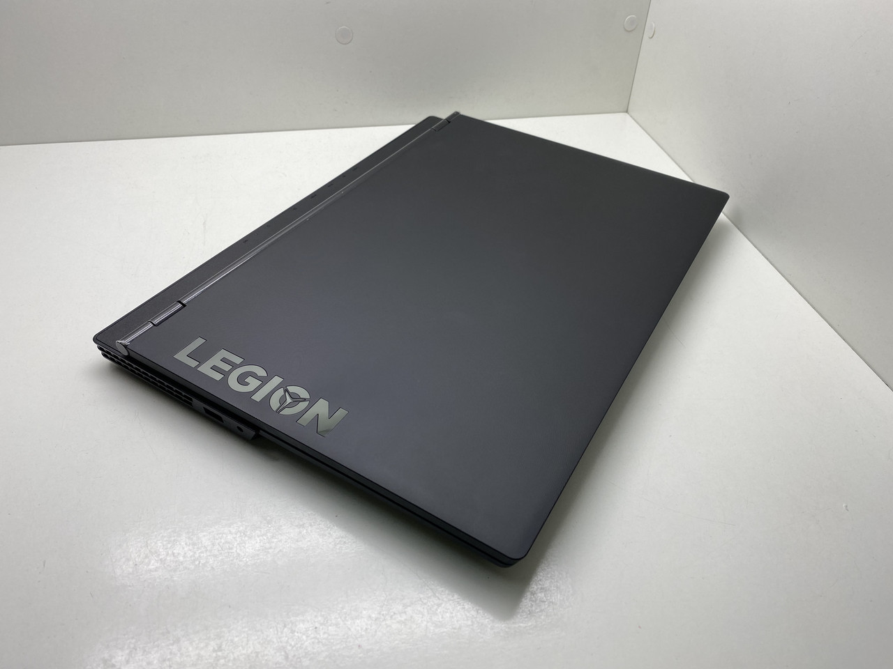 Ігровий Ноутбук Lenovo Y540-15IRH-PG0