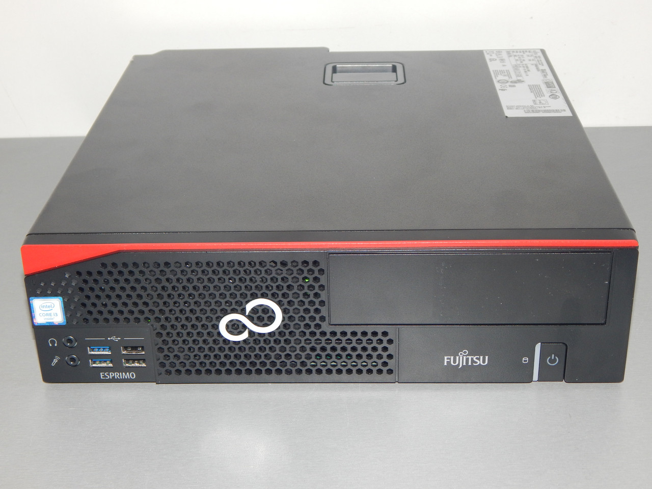 Системний блок Fujitsu ESPRIMO D556/E90 sff Без процесора/Без Озу/HD Graphics 510