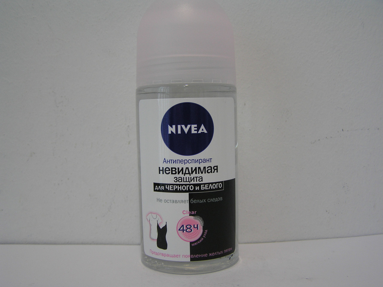 Кульковий дезодорант антиперспірант Nivea Невидимий захист для чорного та білого