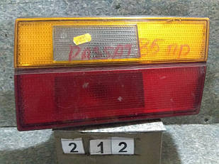 №212 Б/у ліхтар задній правий для VW Passat B2 (хетчбек) 1982-1988