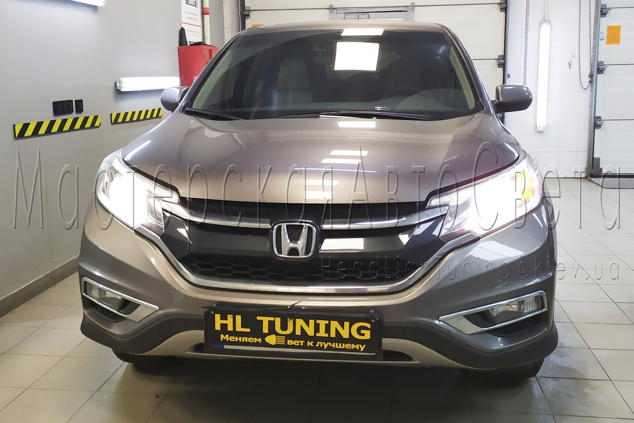 Honda CRV USA встановлення світлодіодних Bi-LED лінз у фари головного світла