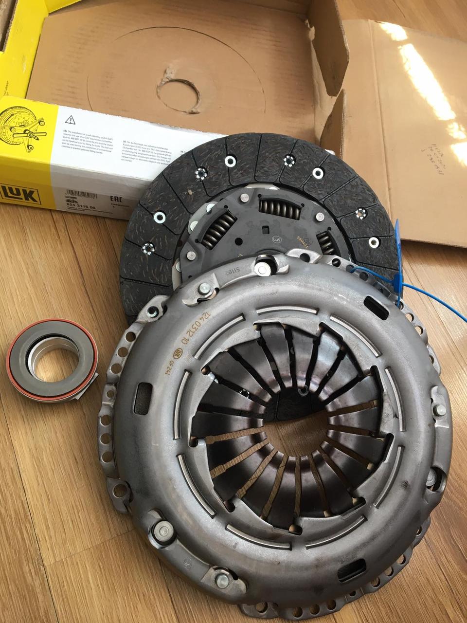 Комплект зчеплення LUK 624311600 VW LT 28-35 / 28-46 2.5 TDI 01-