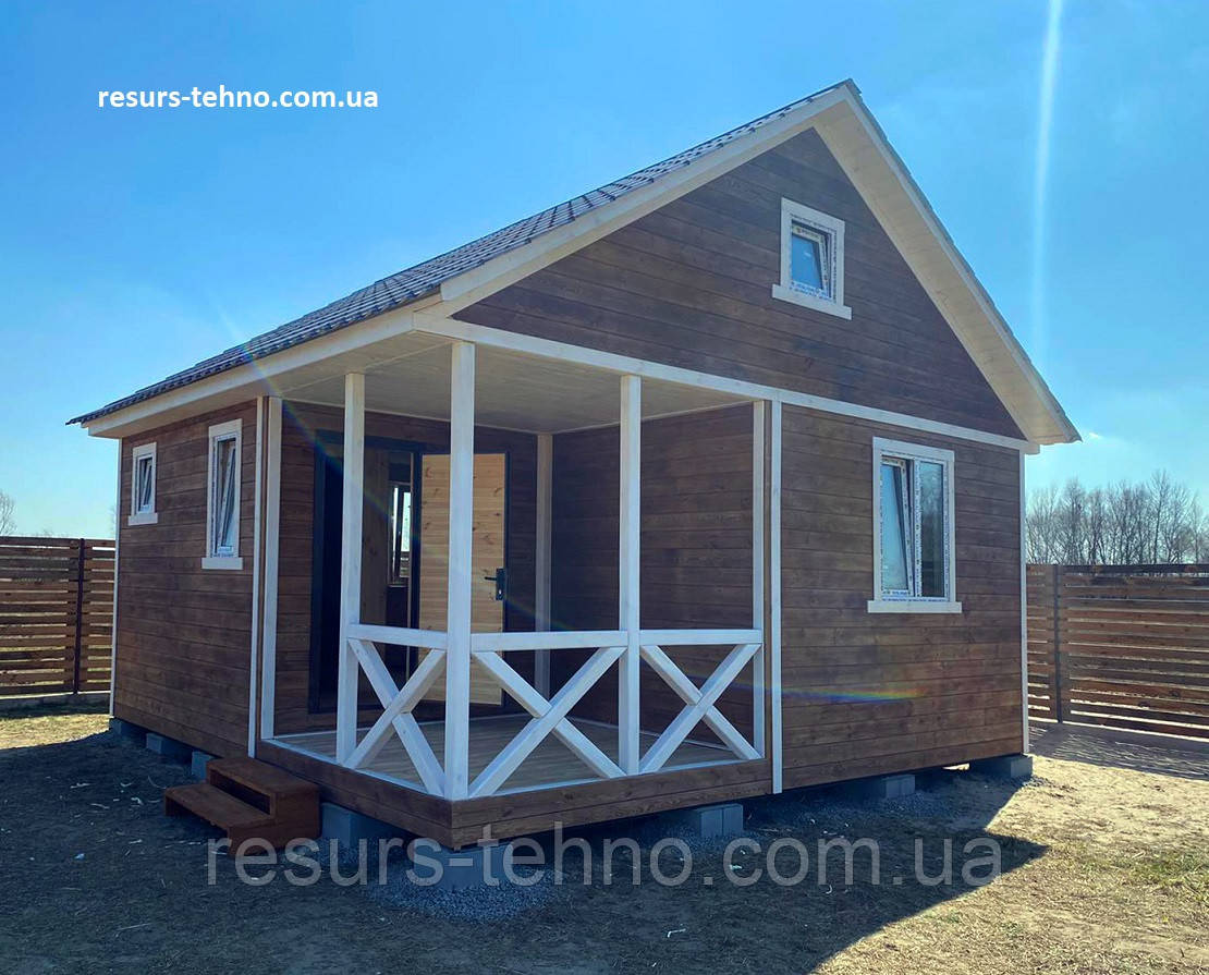 Дачний будинок 6 м х 6 м із терасою та внутрішньою обробкою