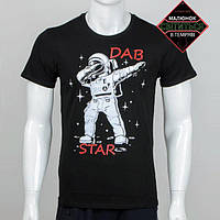 Cвітлонакопичувальна чоловіча футболка "Космонавт" (чорна), принт світиться в темряві