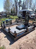 готовий комплекс, виконаний з чорного та сірого гранітів