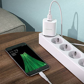 Сетевое зарядное устройство Borofone BN1 1 USB 2.1A Micro белое, фото 2