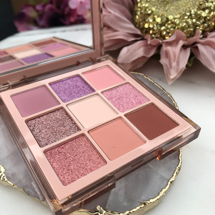 Тіні для повік Huda Beauty Light Nude Obsessions 9 кольорів