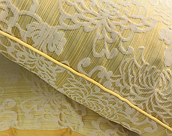 Подушка жовта з облямівкою Jab