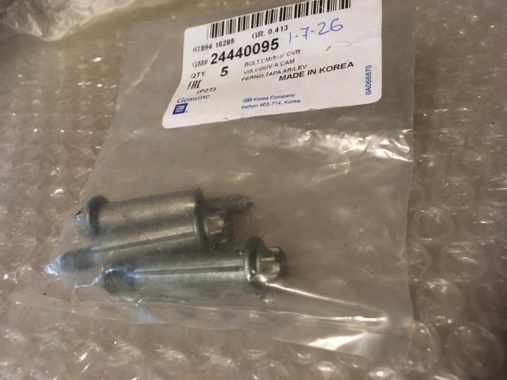 Болт клапанної кришки GM 24440095