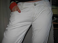 Женские белые брюки б/у стрейчевые размер 48